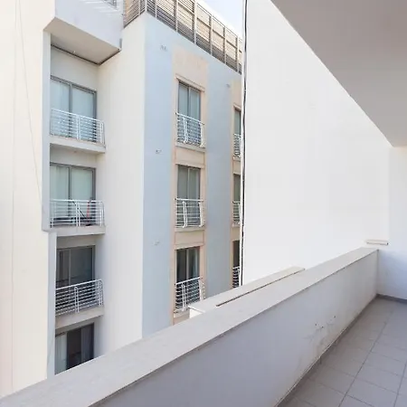 Apartment Beautiful 2br Just Off The Promenade With Seaviews By 360 Estates St. Paul's Bay