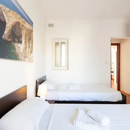 Apartamento Beautiful 2br Just Off The Promenade With Seaviews By 360 Estates