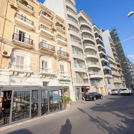 Beautiful 2br Just Off The Promenade With Seaviews By 360 Estates Apartament *